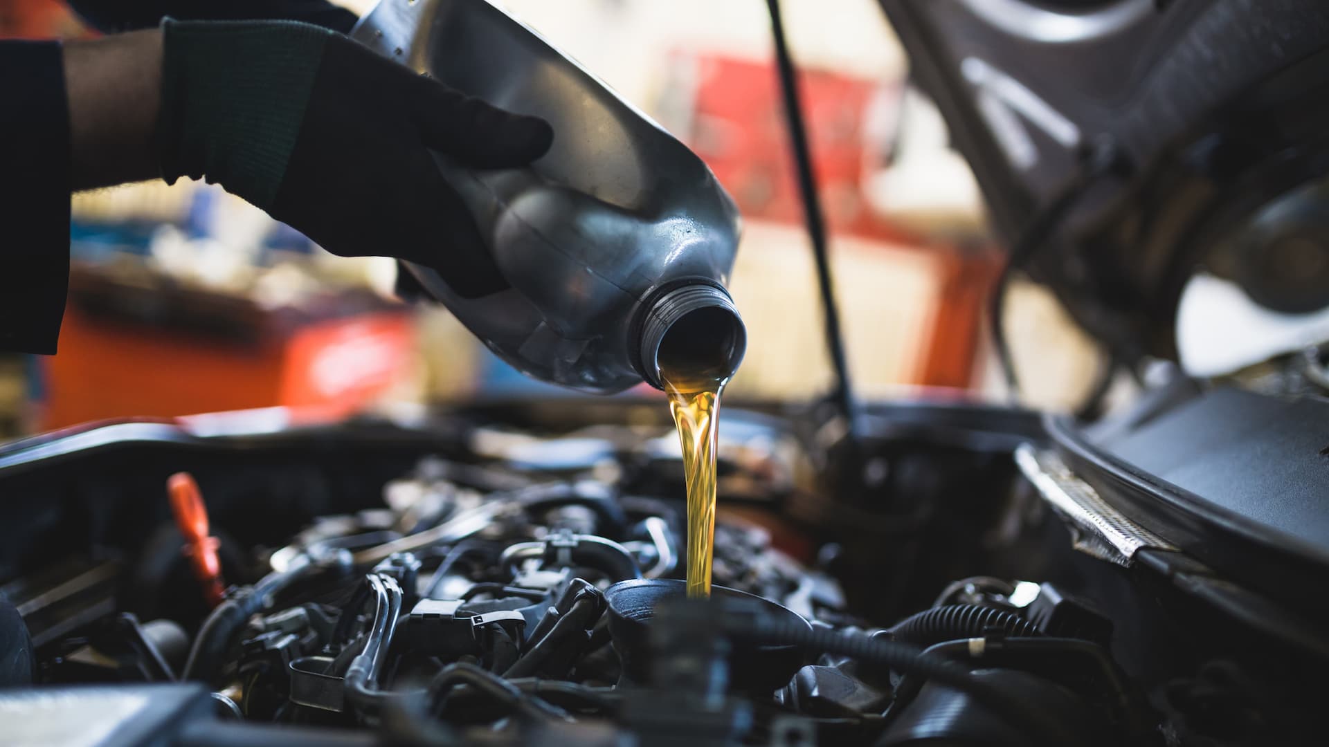 Synthetic Blend Oil What It Is Benefits Oil Change Intervals 